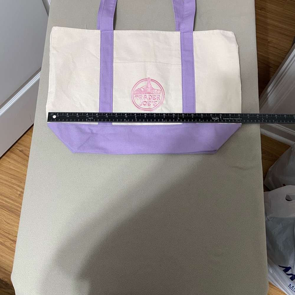 NWT Big Spring 2026 Trader Joe’s Big Canvas Tote Bag Lavander - Picture 6 of 7